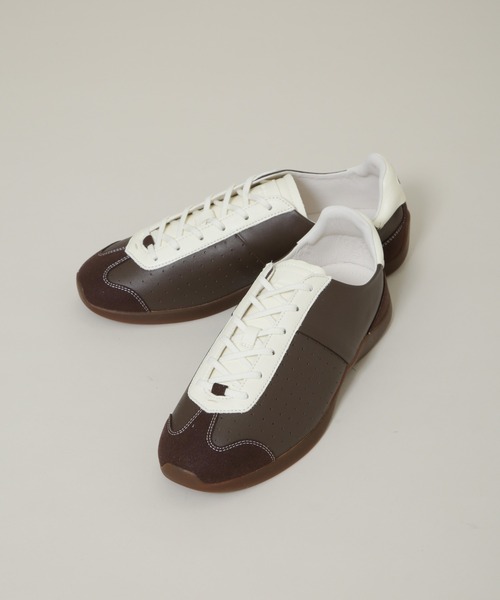 NANO universe(ナノユニバース)の「FOOT INDUSTRY/BALLET GAT(スニーカー・メンズ・ブラウン・41/42/43)」の1枚目の写真