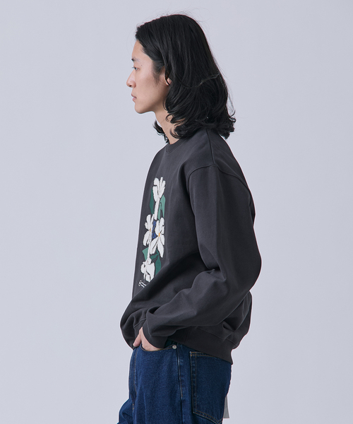 B.C STOCK（ベーセーストック）の「【PLANET OF EARTH】 ビッグフラワーエンブロイダリースウェット（スウェット・メンズ・アイボリー/オートミール/チャコールグレー/グレー・MEDIUM/LARGE）」の11枚目の写真
