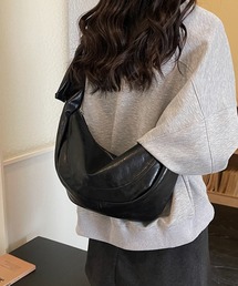 男女兼用大容量ハーフムーンワンショルダーバッグ PU素材