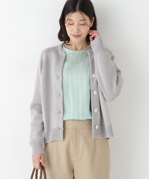 human woman（ヒューマンウーマン）の「◆【ウォッシャブル】マコットンキーネックカーディガン（カーディガン/ボレロ・レディース・グレー/レッド/グリーン/ブルー系その他3・MEDIUM）」の2枚目の写真