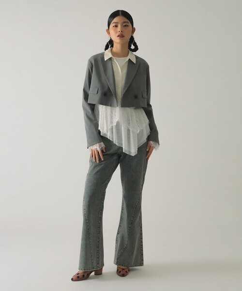 Ray BEAMS（レイビームス）の「2ボタン W クロップド ジャケット（テーラードジャケット・レディース・ブラック/グレー・0/1）」の3枚目の写真