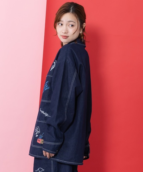 ScoLar Parity（スカラーパリティ）の「361101：らくがき風ワッペンシャツジャケット（ブルゾン・レディース・アイボリー/ブルー・M）」の13枚目の写真