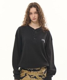 CODDERR（コーダー）の「【CODDERR】アーチロゴ刺繍 ドローコード ヘンリーネック サーマル長袖Tシャツ（Tシャツ/カットソー）」