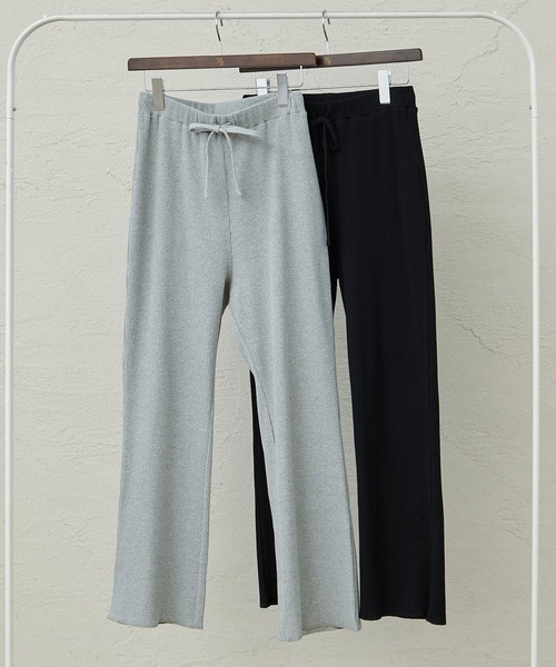 PUAL CE CIN(ピュアルセシン)の「微フレアリブパンツ(その他パンツ・レディース・グレー/ブラック・FREE)」の3枚目の写真