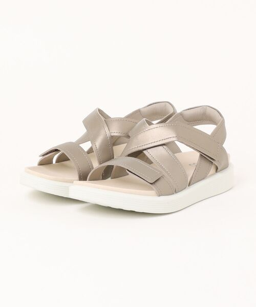 ECCO(エコー)の「ECCO ふわふわクッション仕様 SOFT SANDAL レディース サンダル(サンダル・レディース・ゴールド・37)」の1枚目の写真