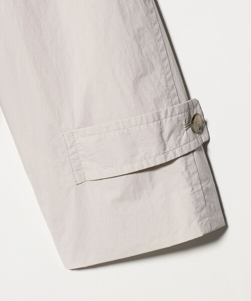 UNITED ARROWS（ユナイテッドアローズ）の「ナイロン/タフタ ウィンドウ マック コート 撥水（ステンカラーコート・メンズ・ベージュ/ライラック/ライトブルー・XL/L/S/M）」の17枚目の写真