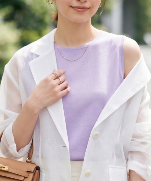 Belta attrice(ベルタアトリーチェ)の「【重ね着インナーに!接触冷感】クルーネック ハイツイストコットン100 ノースリーブ 薄手インナー レイヤード/袖なし(タンクトップ・レディース・スモークピンク/ネイビー/ラベンダー/イエロー/ホワイト・FREE/M~L)」の3枚目の写真