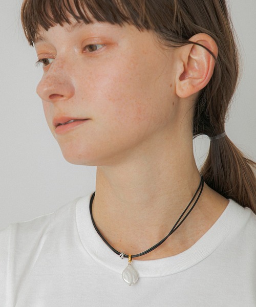 LAPUIS(ラピュイ)の「LAPUIS(ラピュイ)Pearl Leather choker(チョーカー・レディース・マルチ・FREE)」の13枚目の写真