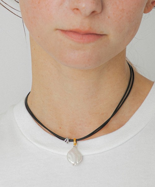 LAPUIS(ラピュイ)の「LAPUIS(ラピュイ)Pearl Leather choker(チョーカー・レディース・マルチ・FREE)」の10枚目の写真