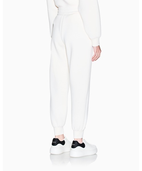 ARMANI EXCHANGE（アルマーニエクスチェンジ）の「【A|X アルマーニ エクスチェンジ】＜オンライン限定＞WE ロゴパッチ スウェットジョガーパンツ（スウェットパンツ・レディース・ホワイト/ブラック・MEDIUM/SMALL/X-LARGE/X-SMALL/LARGE）」の3枚目の写真