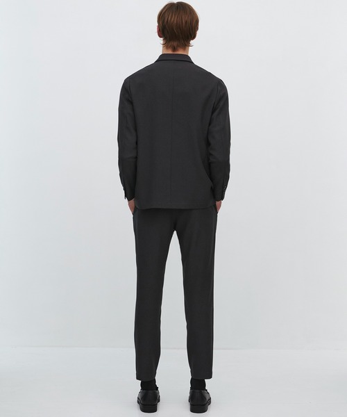 UNITED TOKYO（ユナイテッドトウキョウ）の「【EC限定/セットアップ販売】撥水マルチファンクションセットアップ ジャケット&パンツ　｜撥水/ウォッシャブル/ストレッチ/防シワ/速乾/軽量/オールシーズン/春服/オケージョン/オフィスカジュアル/通勤/ビジネス（テーラードジャケット・メンズ・ダークグレー/ブラック/ダークネイビー・2/1/3）」の4枚目の写真