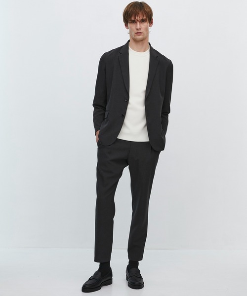 UNITED TOKYO（ユナイテッドトウキョウ）の「【EC限定/セットアップ販売】撥水マルチファンクションセットアップ ジャケット&パンツ　｜撥水/ウォッシャブル/ストレッチ/防シワ/速乾/軽量/オールシーズン/春服/オケージョン/オフィスカジュアル/通勤/ビジネス（テーラードジャケット・メンズ・ダークグレー/ブラック/ダークネイビー・2/1/3）」の21枚目の写真