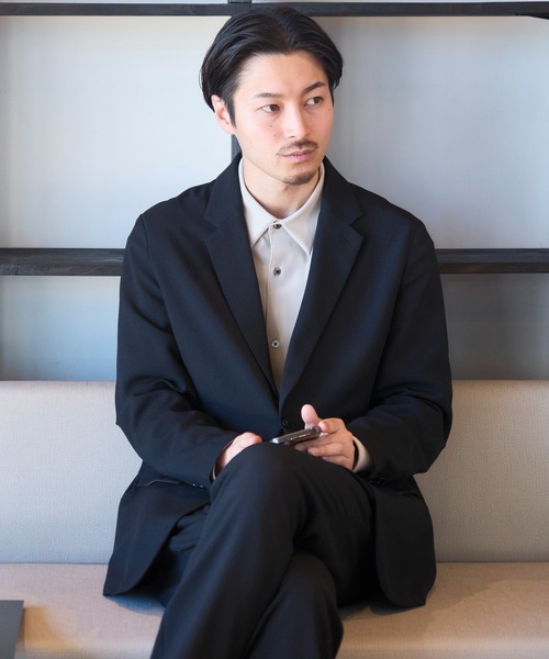 UNITED TOKYO（ユナイテッドトウキョウ）の「【EC限定/セットアップ販売】撥水マルチファンクションセットアップ ジャケット&パンツ　｜撥水/ウォッシャブル/ストレッチ/防シワ/速乾/軽量/オールシーズン/春服/オケージョン/オフィスカジュアル/通勤/ビジネス（テーラードジャケット・メンズ・ダークグレー/ブラック/ダークネイビー・2/1/3）」の13枚目の写真