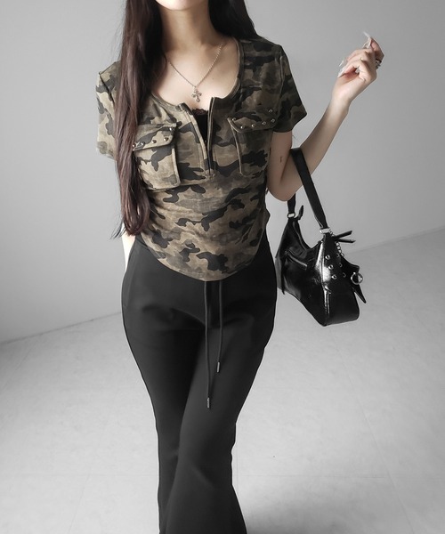 me+em select(ミームセレクト)の「【 2color 】ヴィンテージカモフラアウトポケットジップ半袖Tシャツ / vintage camouflage out pocket zip short sleeve T-shirt(Tシャツ/カットソー・レディース・カーキ/グレー・FREE)」の19枚目の写真