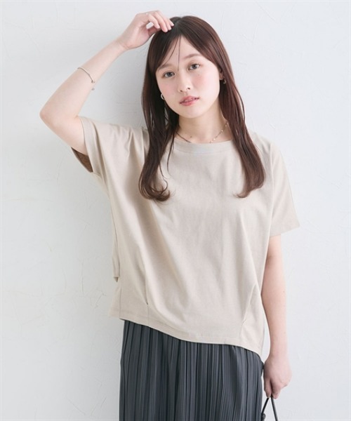 Petitjo(プッチージョ)の「小さいサイズ 【汗染み防止】裾タックプルオーバー 低身長さん・小柄女性(Tシャツ/カットソー・レディース・ブラック/グレイッシュベージュ/オフホワイト・PM/PS)」の3枚目の写真