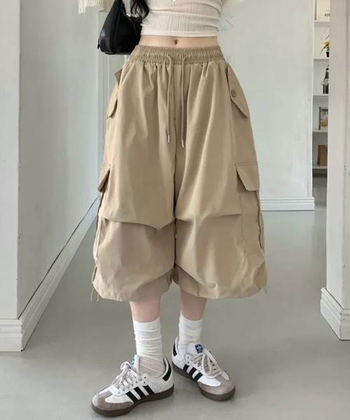 VIVID LADY（ビビッドレディー）の「ワイド カーゴ バミューダハーフパンツ（カーゴパンツ・レディース・カーキ/ブラック/ブラウン/ベージュ・FREE）」の12枚目の写真