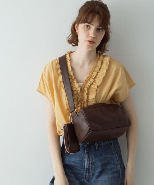 URBAN RESEARCH Sonny Label(アーバンリサーチサニーレーベル)の「スクエアボディバッグ(ショルダーバッグ・レディース・ブラック/ブラウン・ONE)」の1枚目の写真