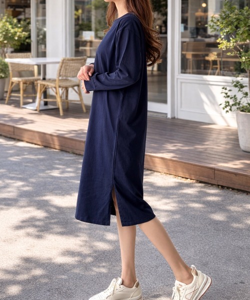 Dewlily(デューリリー)の「リラックス感とすっきり感 デイリーに活躍! ロングスリーブTシャツワンピース(ワンピース・レディース・グレー/ブラック/ネイビー/ホワイト/ピンク・M/S/XL/L)」の5枚目の写真
