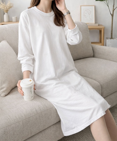 Dewlily(デューリリー)の「リラックス感とすっきり感 デイリーに活躍! ロングスリーブTシャツワンピース(ワンピース・レディース・グレー/ブラック/ネイビー/ホワイト/ピンク・M/S/XL/L)」の2枚目の写真