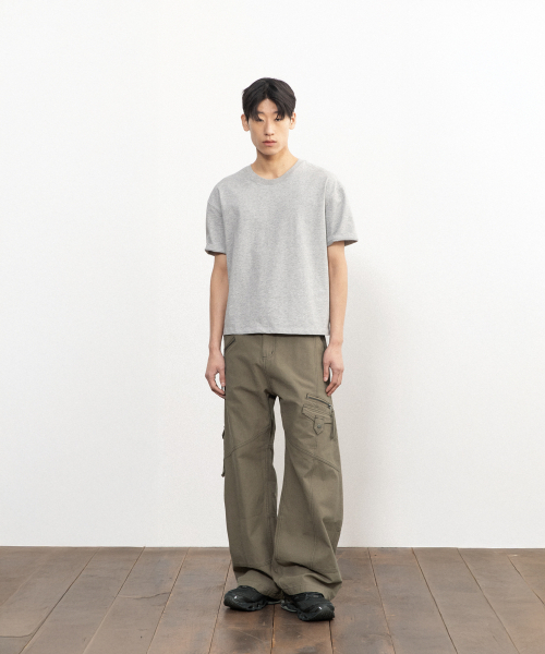 BEGIN202（ビギン202）の「[2color] 無地クロップTシャツ（Tシャツ/カットソー・メンズ・ライトグレー/ブラック・1/2/3）」の3枚目の写真