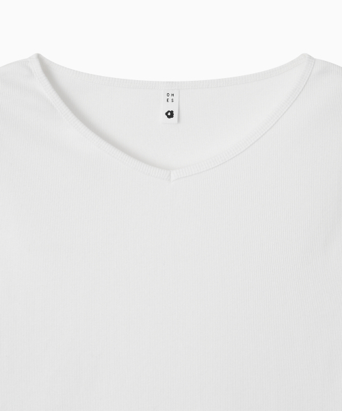 OHESHIO(オヘシオ)の「BASIC RIBBED V-NECK LONG SLEEVE, WHITE(Tシャツ/カットソー・レディース・その他・FREE)」の10枚目の写真