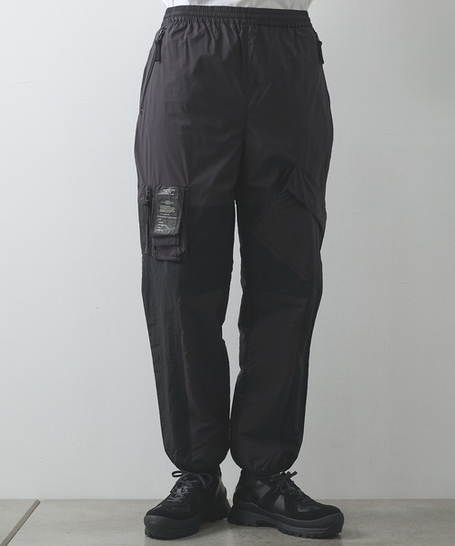N.HOOLYWOOD(N.ハリウッド)の「【N.HOOLYWOOD】別注 9246-CP02-001 HYBRID EASY PANTS(その他パンツ・メンズ・ブラック・42/36/40cm/38)」の1枚目の写真