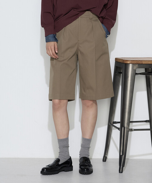 COMME CA Wardrobe(コムサワードローブ)の「コンパクトクロス ハーフパンツ(その他パンツ・レディース・カーキ/ネイビー・9号)」の2枚目の写真