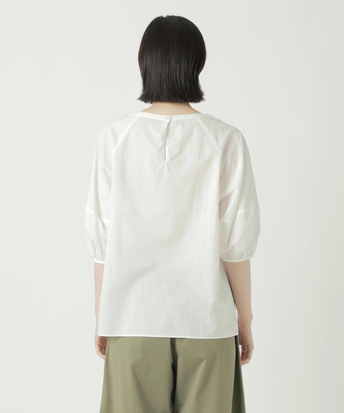ZUCCa（ズッカ）の「TRIANGLE EMBROIDERY / ブラウス（シャツ/ブラウス・レディース・ホワイト・M size）」の3枚目の写真