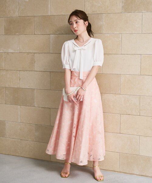 La boutique BonBon(ラブティックボンボン)の「【BonBonガールズセレクト】オパール加工お花フレアスカート(スカート・レディース・ホワイト/ピンク/ブラック・38/36)」の11枚目の写真