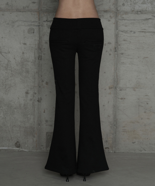 ETRE AU SOMMET(エトレオソメ)の「Lace Zipper Layer Bootcut Pants (Black)(その他パンツ・レディース・ブラック・FREE)」の3枚目の写真