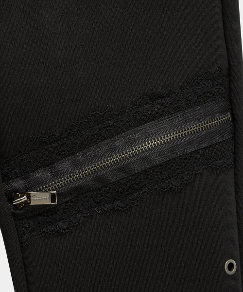 ETRE AU SOMMET(エトレオソメ)の「Lace Zipper Layer Bootcut Pants (Black)(その他パンツ・レディース・ブラック・FREE)」の14枚目の写真