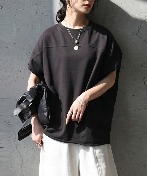 antiqua(アンティカ)の「綿100 半袖 無地 クルーネック カットソー(Tシャツ/カットソー・レディース・ブルー/アイボリー/スミクロ/ブラック・ONESIZE)」の10枚目の写真