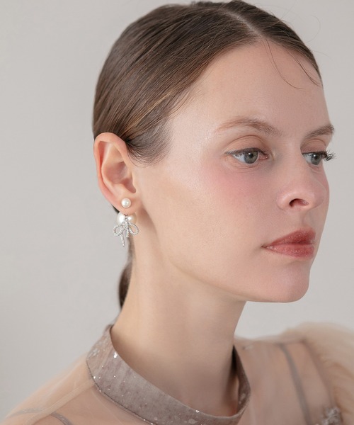 Leja(レジャ)の「【LEJA】パールビジューリボンラインピアス結婚式 パーティー 成人式 二次会 同窓会 お呼ばれ オケージョン 20代 30代(ピアス(両耳用)・レディース・シルバー・FREE)」の3枚目の写真