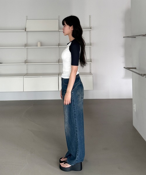 4INT.(フォイント)の「無地 配色 ラグラン 半袖 / 5分袖 クロップド Tシャツ(Tシャツ/カットソー・レディース・グレー/ブラック/ネイビー・FREE)」の15枚目の写真