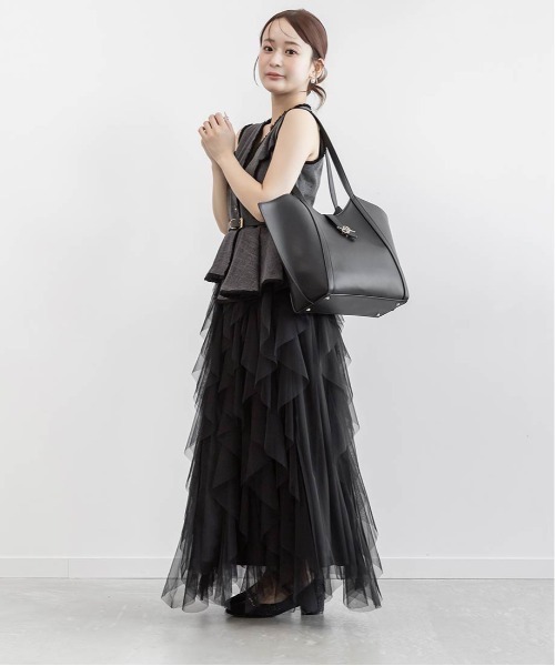 RANDA(ランダ)の「【A4対応】モノグラムベルトスクエアトートバッグ(トートバッグ・レディース・ブラック/アイボリー/グレイッシュベージュ・LL)」の17枚目の写真