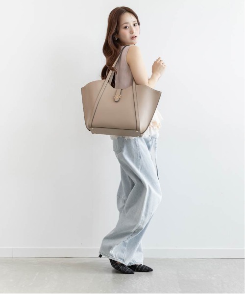 RANDA(ランダ)の「【A4対応】モノグラムベルトスクエアトートバッグ(トートバッグ・レディース・ブラック/アイボリー/グレイッシュベージュ・LL)」の20枚目の写真