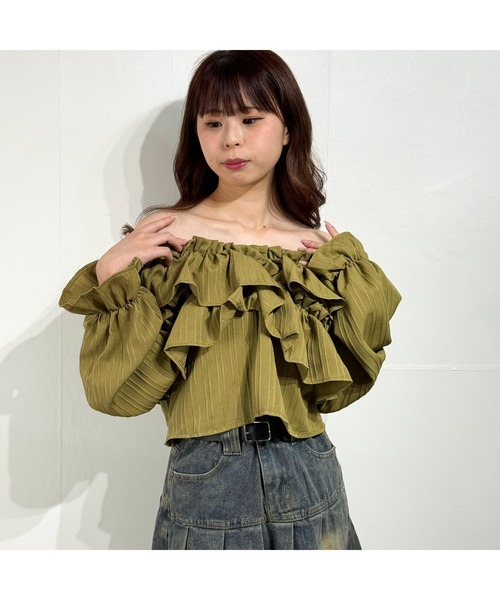 marcydorn(マーシードルン)の「フリルスリーブ オフショルブラウス オフショルダー(シャツ/ブラウス・レディース・ホワイト/ブラック/オリーブ・S/M/L)」の19枚目の写真