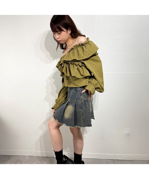 marcydorn(マーシードルン)の「フリルスリーブ オフショルブラウス オフショルダー(シャツ/ブラウス・レディース・ホワイト/ブラック/オリーブ・S/M/L)」の14枚目の写真