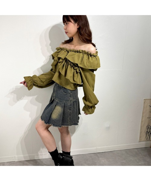 marcydorn(マーシードルン)の「フリルスリーブ オフショルブラウス オフショルダー(シャツ/ブラウス・レディース・ホワイト/ブラック/オリーブ・S/M/L)」の12枚目の写真