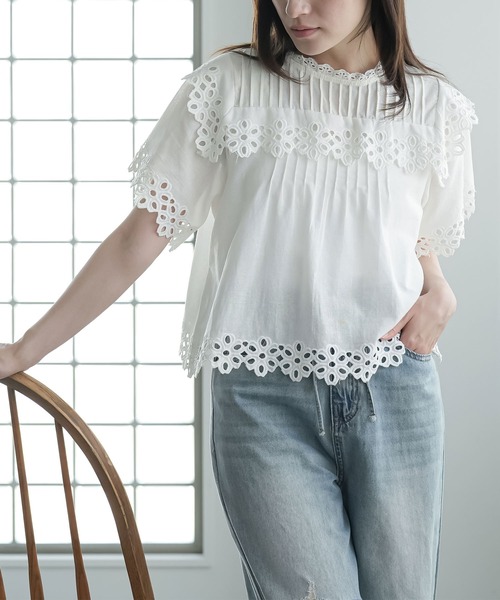 mili an deni(ミリアンデニ)の「フロントタックスカラップレースブラウス(シャツ/ブラウス・レディース・ブラック/オフホワイト・M)」の4枚目の写真
