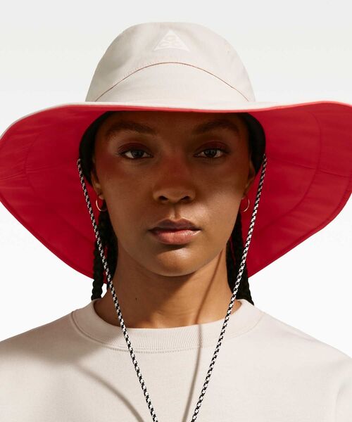 ACG（エィシージー）の「ナイキ ACG エイペックス バケットハット / Nike ACG Apex Bucket Hat IH8919-104 Light Orewood Brown（ハット・メンズ・ブラウン系その他・M/S/L）」の3枚目の写真