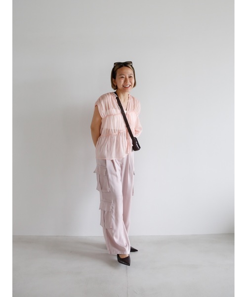 Katrin TOKYO（カトリーントーキョー）の「triple shirring sleeveless blouse（シャツ/ブラウス・レディース・ピンク/チャコールグレー/レッド/ホワイト・XS/FREE）」の16枚目の写真