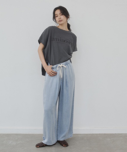 hunch(ハンチ)の「テンセルデニム 裾タブ ワイドパンツ(デニムパンツ・レディース・ブラック/ブルー/ライトブルー・FREE)」の20枚目の写真