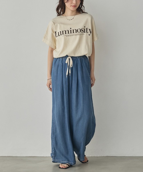 hunch(ハンチ)の「テンセルデニム 裾タブ ワイドパンツ(デニムパンツ・レディース・ブラック/ブルー/ライトブルー・FREE)」の5枚目の写真