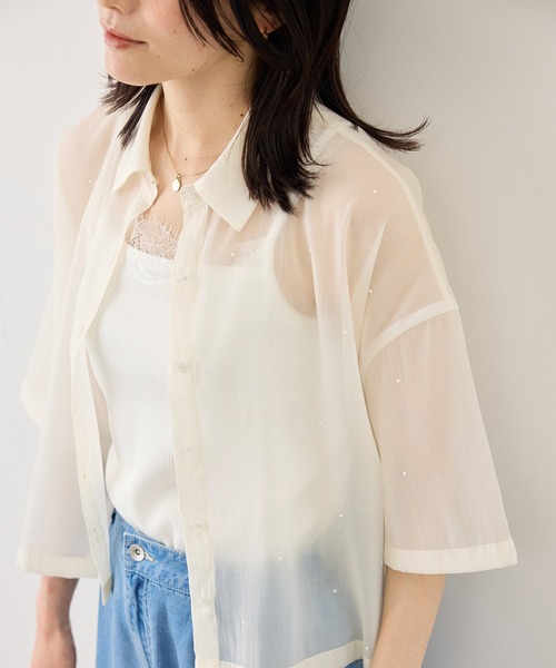 ROPE' PICNIC(ロペピクニック)の「シアーパールハーフスリーブブラウス(シャツ/ブラウス・レディース・ホワイト系その他/グリーン系その他/ブラック・FREE)」の2枚目の写真