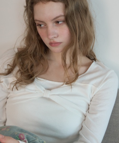 Birthday room(バースデイルーム)の「リボンスクエアネックT/Ribbon Square Neck T-shirt(Tシャツ/カットソー・レディース・ホワイト/ブラック/グレー・FREE)」の1枚目の写真
