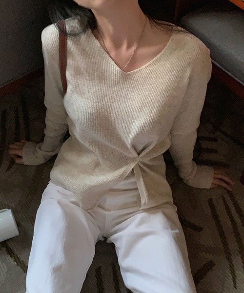 Girly Doll(ガーリードール)の「スリットボタンVネックニット(ニット/セーター・レディース・ベージュ/グレー/ブラック/ピンク・F)」の15枚目の写真