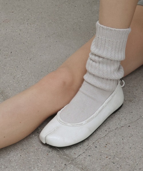 PAES（ペイズ）の「【WEB先行予約】[PAES/ペイズ] ヴィンテージ加工 LEATHER STRING フラットシューズ（バレエシューズ・レディース・ホワイト/ブラック・23.5/23/24.5/24）」の7枚目の写真