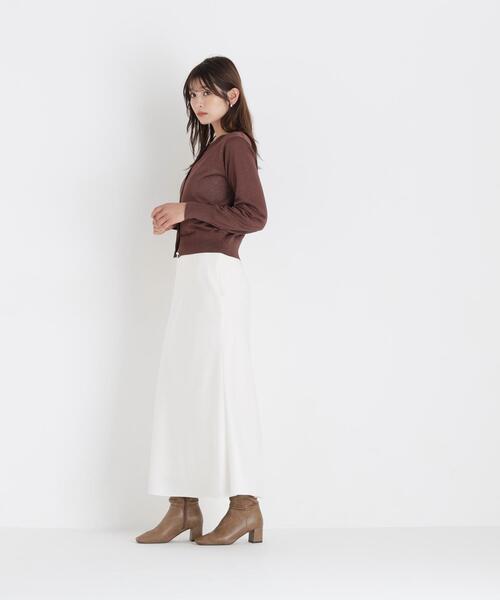 NATURAL BEAUTY BASIC(ナチュラルビューティーベーシック)の「ラメシアーベーシックカーディガン(カーディガン/ボレロ・レディース・ダークブラウン/チャコールグレー/ブルー・フリ-)」の22枚目の写真
