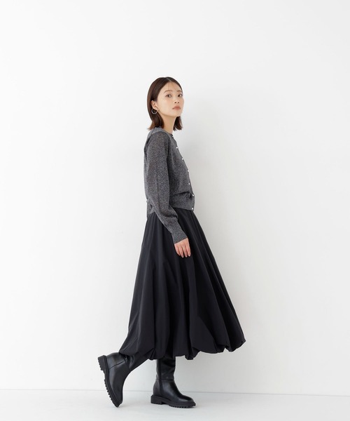 NATURAL BEAUTY BASIC(ナチュラルビューティーベーシック)の「ラメシアーベーシックカーディガン(カーディガン/ボレロ・レディース・ダークブラウン/チャコールグレー/ブルー・フリ-)」の6枚目の写真